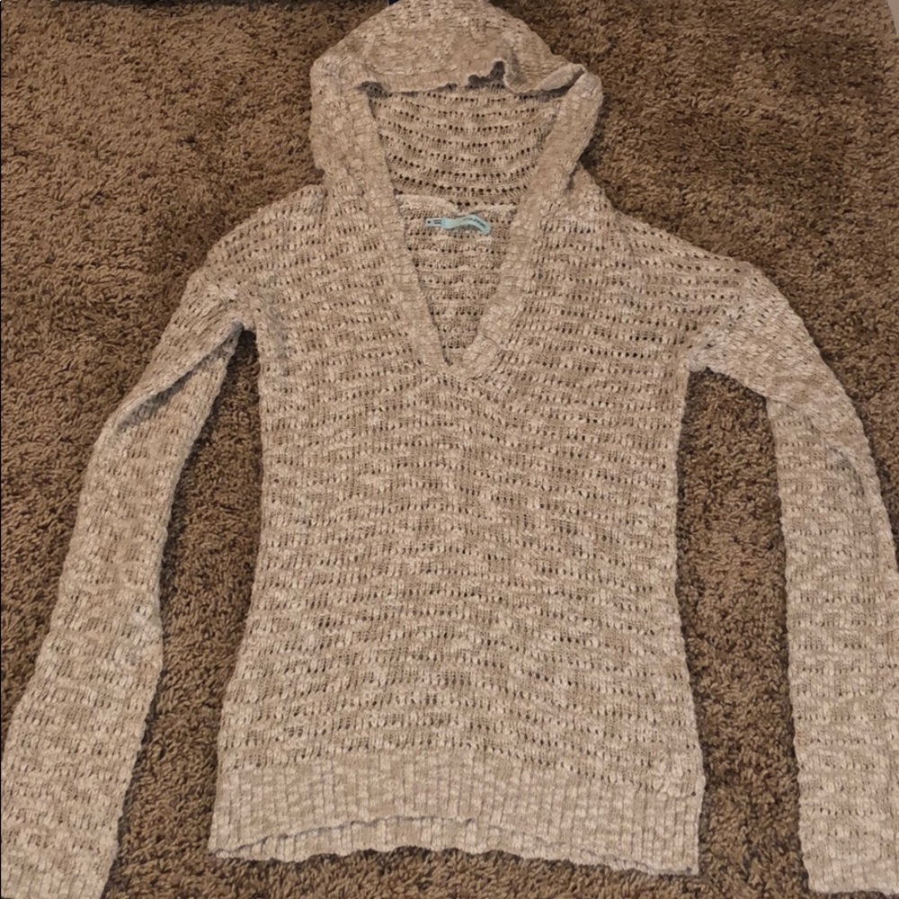 Maurices sweater